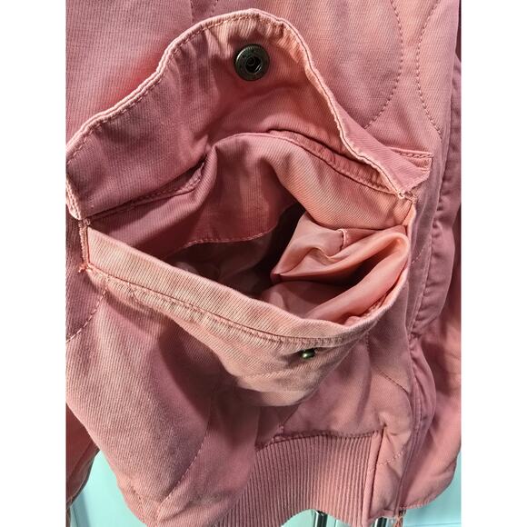 Universal Thread Quilted Bomber Jacket – Size Medium - Picture 10 of 16